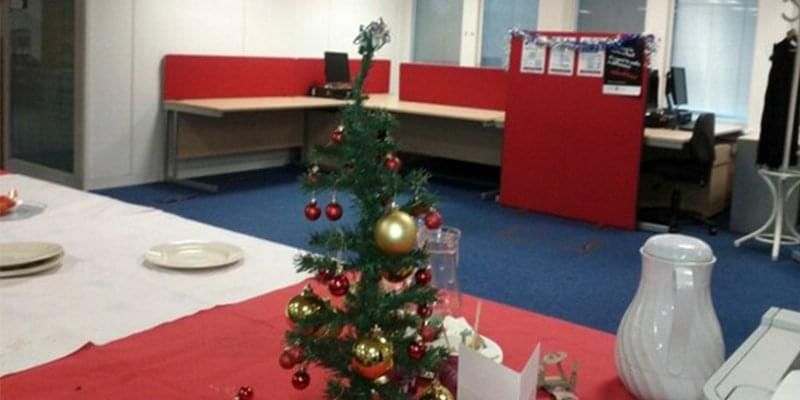 19 of the Best and Worst Office Christmas Decorations You\'ve Ever Seen